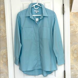 Ann Taylor Cotton Blend Light Turquoise Button-Up Shirt with Uneven Hem. NWT